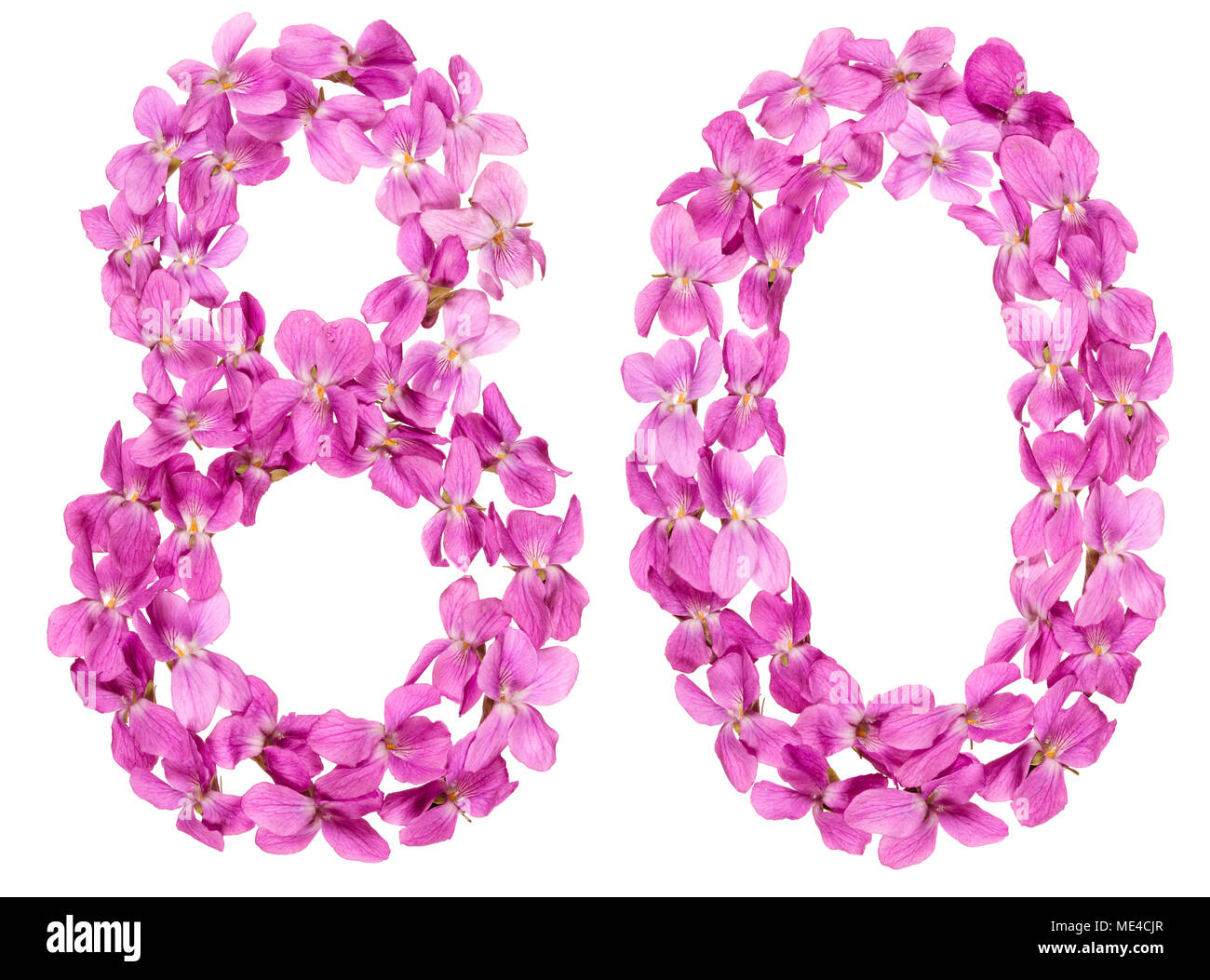 Numero arabo 80, ottanta, dai fiori di viola, isolato su sfondo bianco Foto Stock