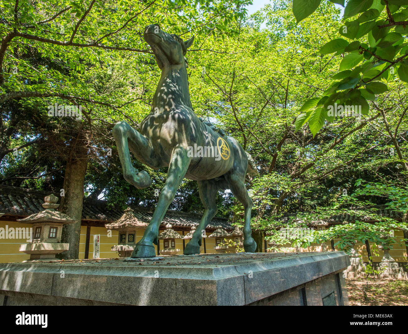 Cavallo di bronzo, Konpira-san Santuario, Kotohira, Kagawa, Shikoku Giappone Foto Stock