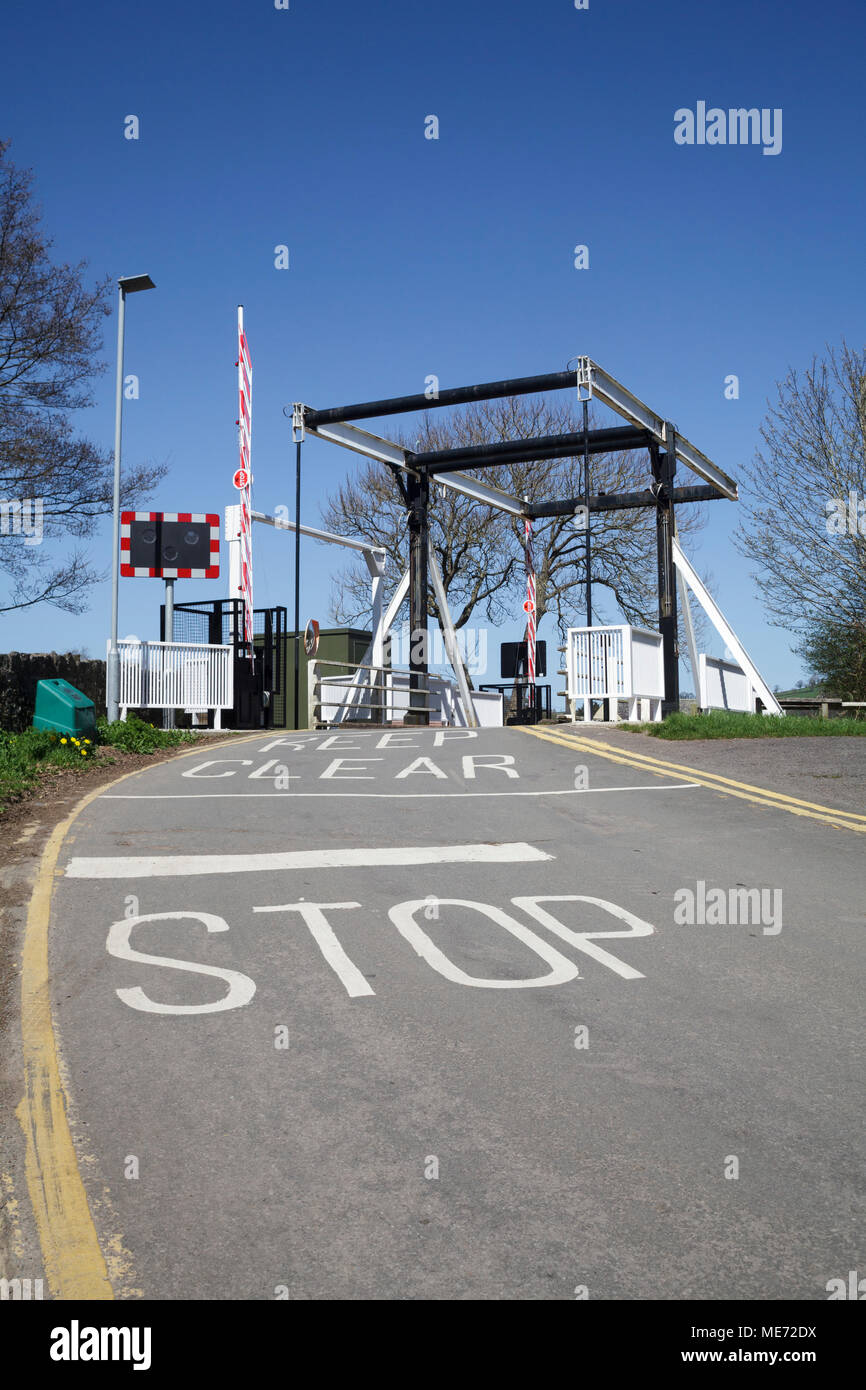 Il Brecon ponte sul canale a west calder on Usk, Galles del Sud Foto Stock