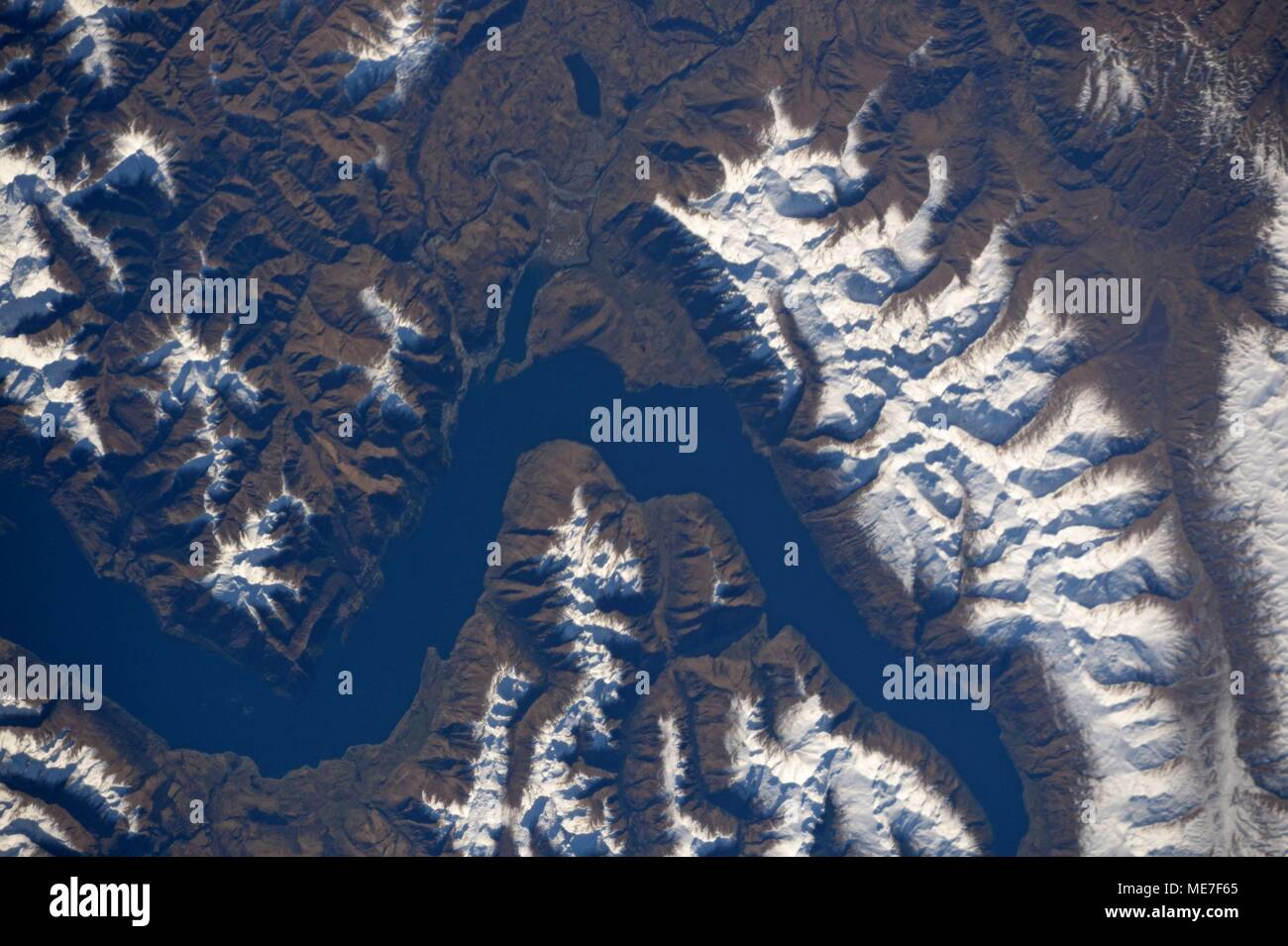 Una vista satellitare dell'Isola del Sud della Nuova Zelanda come visto dalla NASA Stazione Spaziale Internazionale Ottobre 26, 2017 in orbita intorno alla terra. (Foto dalla NASA tramite Planetpix) Foto Stock