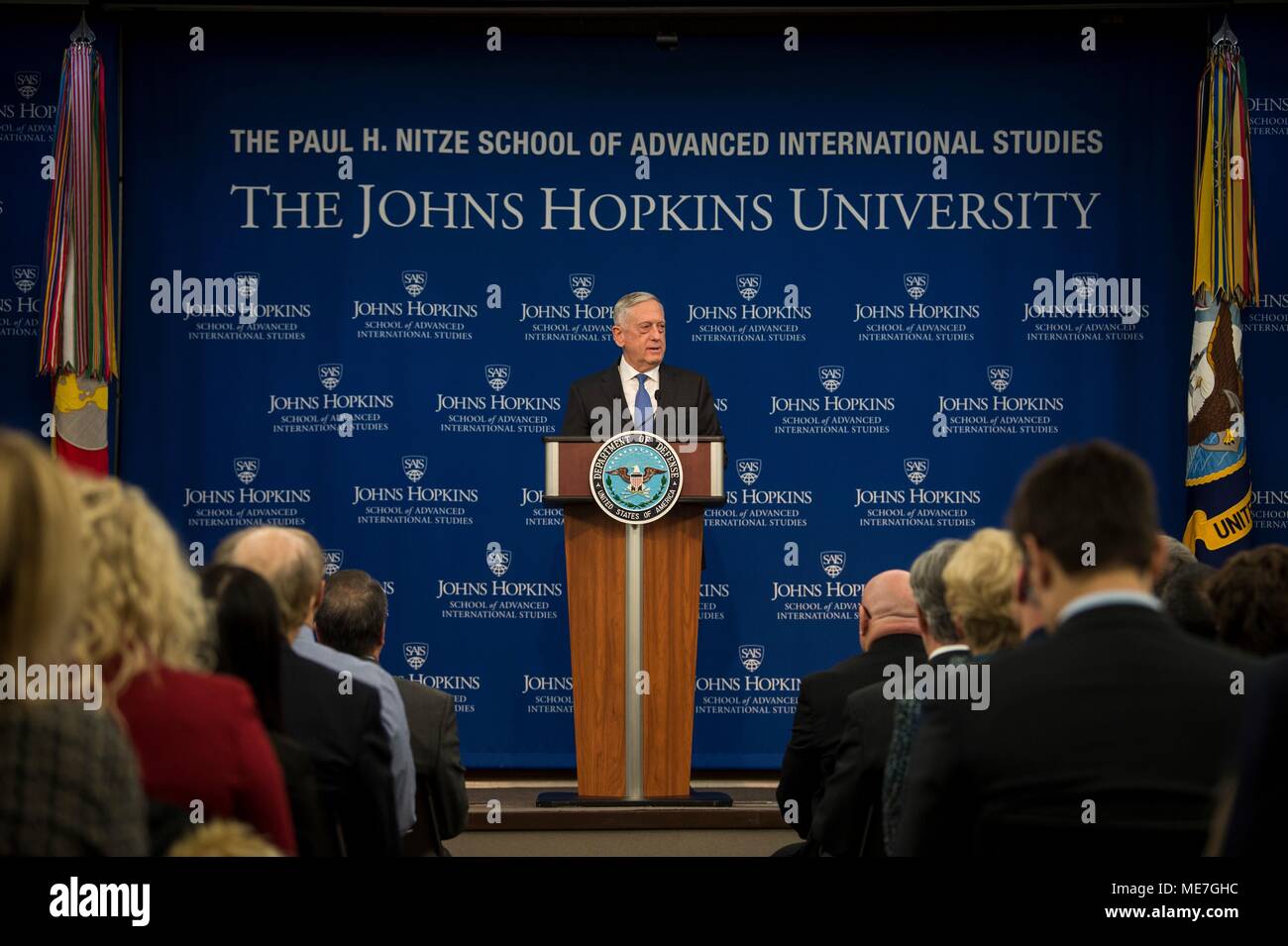 Stati Uniti Il Segretario della Difesa James Mattis parla di difesa nazionale strategia presso la Johns Hopkins University Scuola di Studi Internazionali avanzati Gennaio 19, 2018 a Washington, DC. (Foto di Kathryn E. Holm via Planetpix) Foto Stock