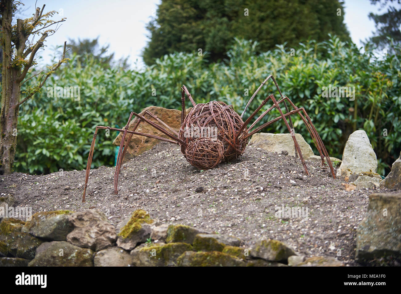 Filo sculture nel giardino Foto Stock