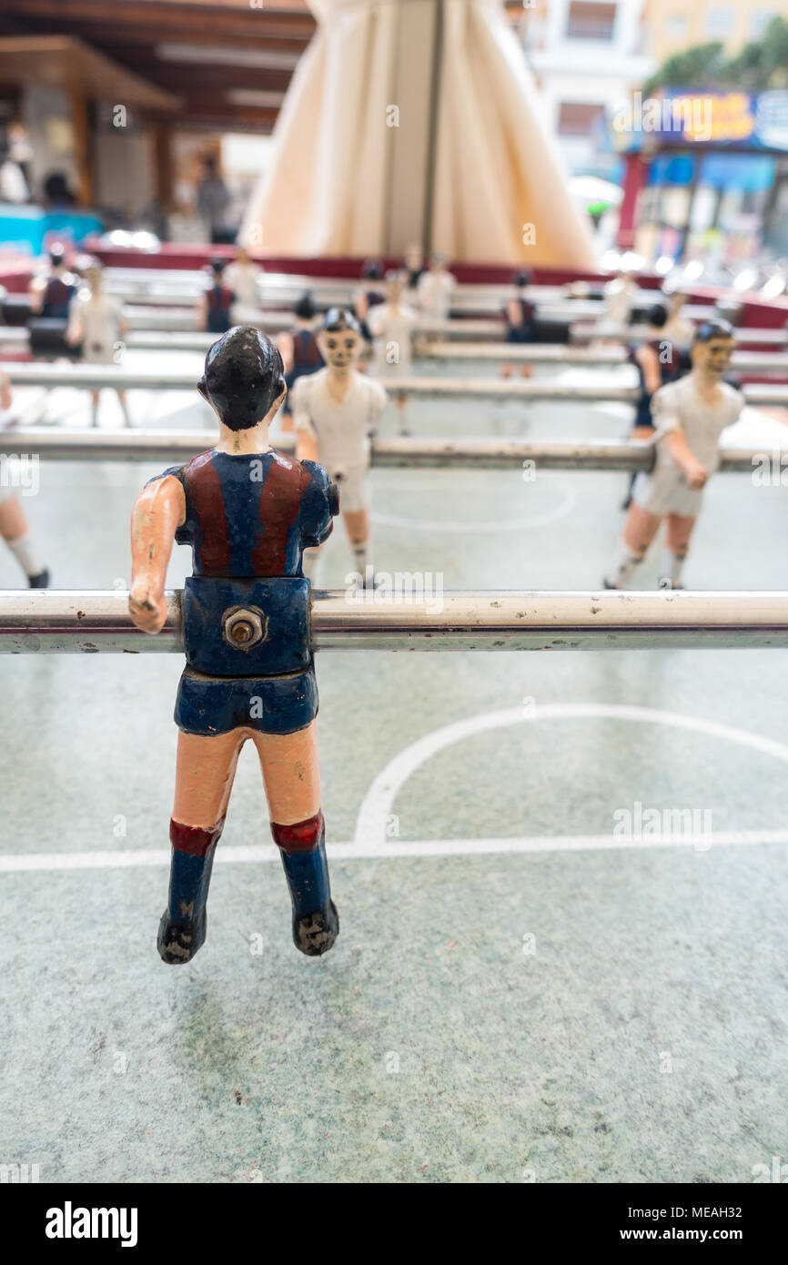Avtable football table è un vecchio classico gioco retrò. Foto Stock