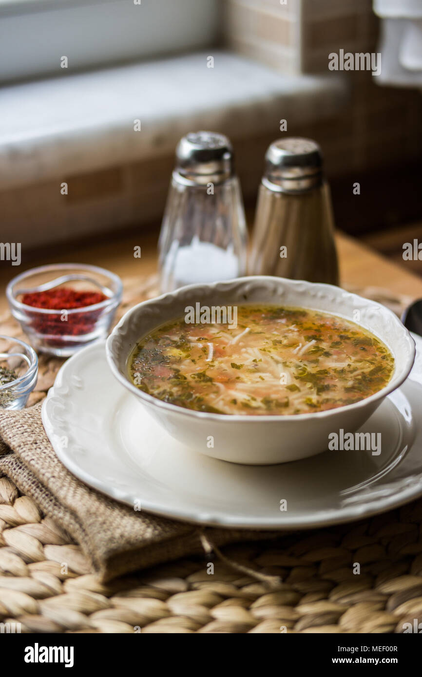 Turco tradizionale brodo di pollo zuppa Foto Stock