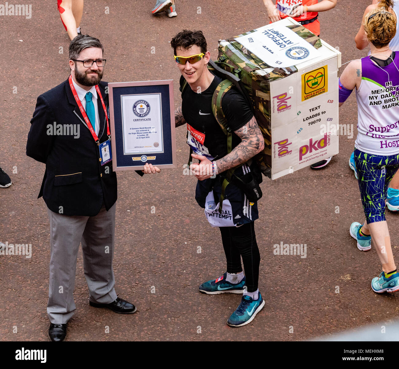 Londra 22 Aprile 2018 London Marathon una Guinness dei record risultato alla maratona di Londra Credit Ian Davidson/Alamy Live News Foto Stock