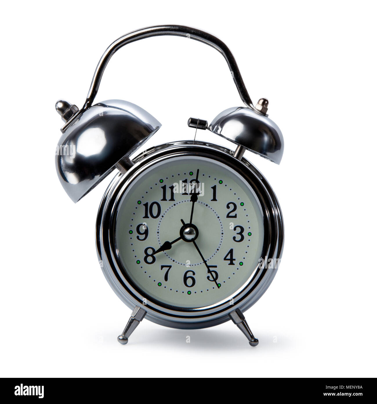 Isolato retro sveglia su sfondo bianco una grande campana della sveglia e lato normale allarme concezione per mantenere la gestione del tempo Foto stock Alamy