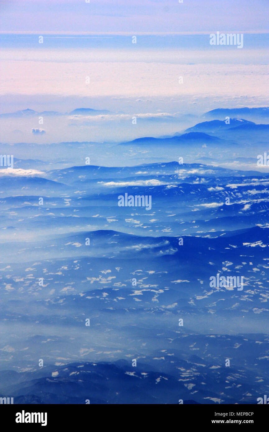 Vista aerea sul lato sud delle Alpi austriache overhead Carinzia Foto Stock