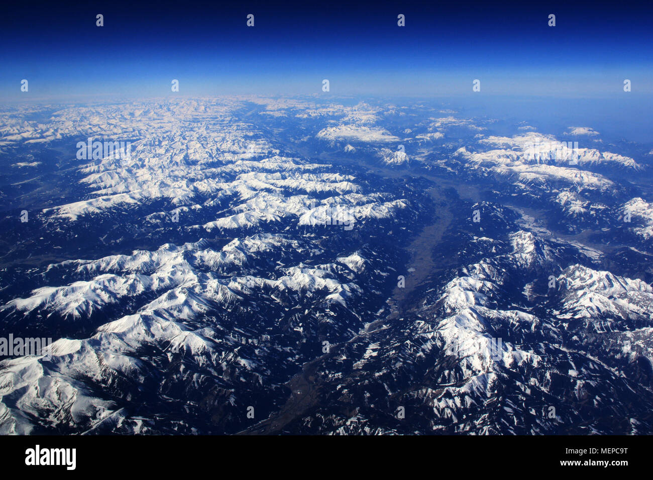 Vista aerea delle alpi austriache da est verso ovest si affaccia quasi intera Austria Foto Stock