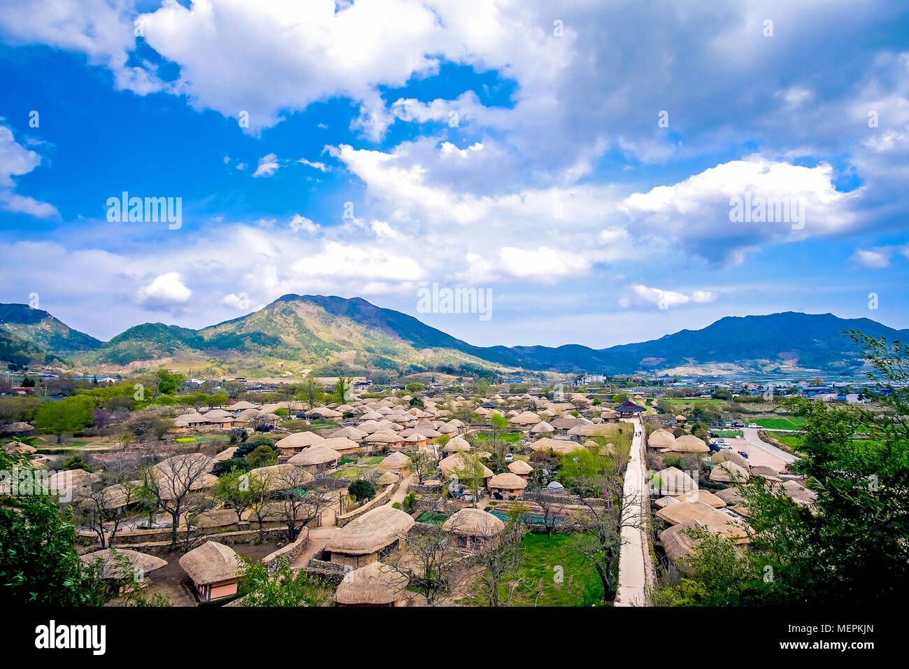 Vista del folk tradizionale villaggio in Suncheon città della Corea del Sud. Foto Stock