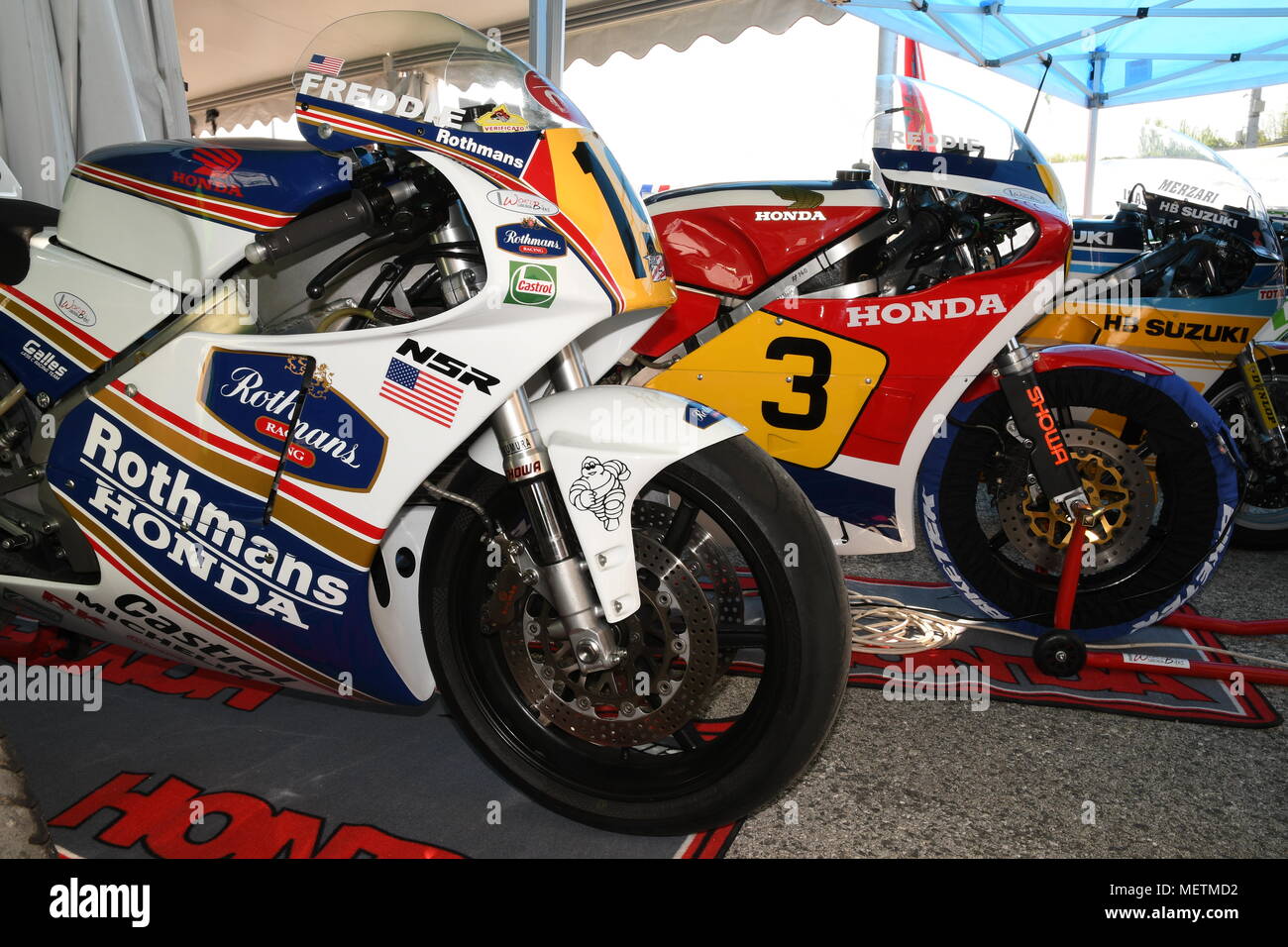 21 Aprile 2018: Honda NSR 500 di driver leggendario Freddie Spencer al Motor Festival Legenda 2018 sul circuito di Imola in Italia. Foto Stock