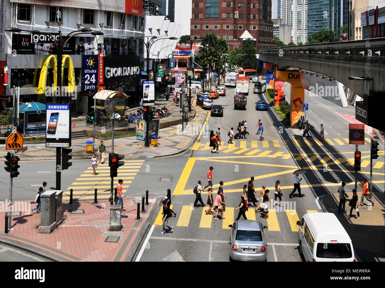 Scena di strada, Jalan Bukit Bintang, Kuala Lumpur, Malesia Foto Stock