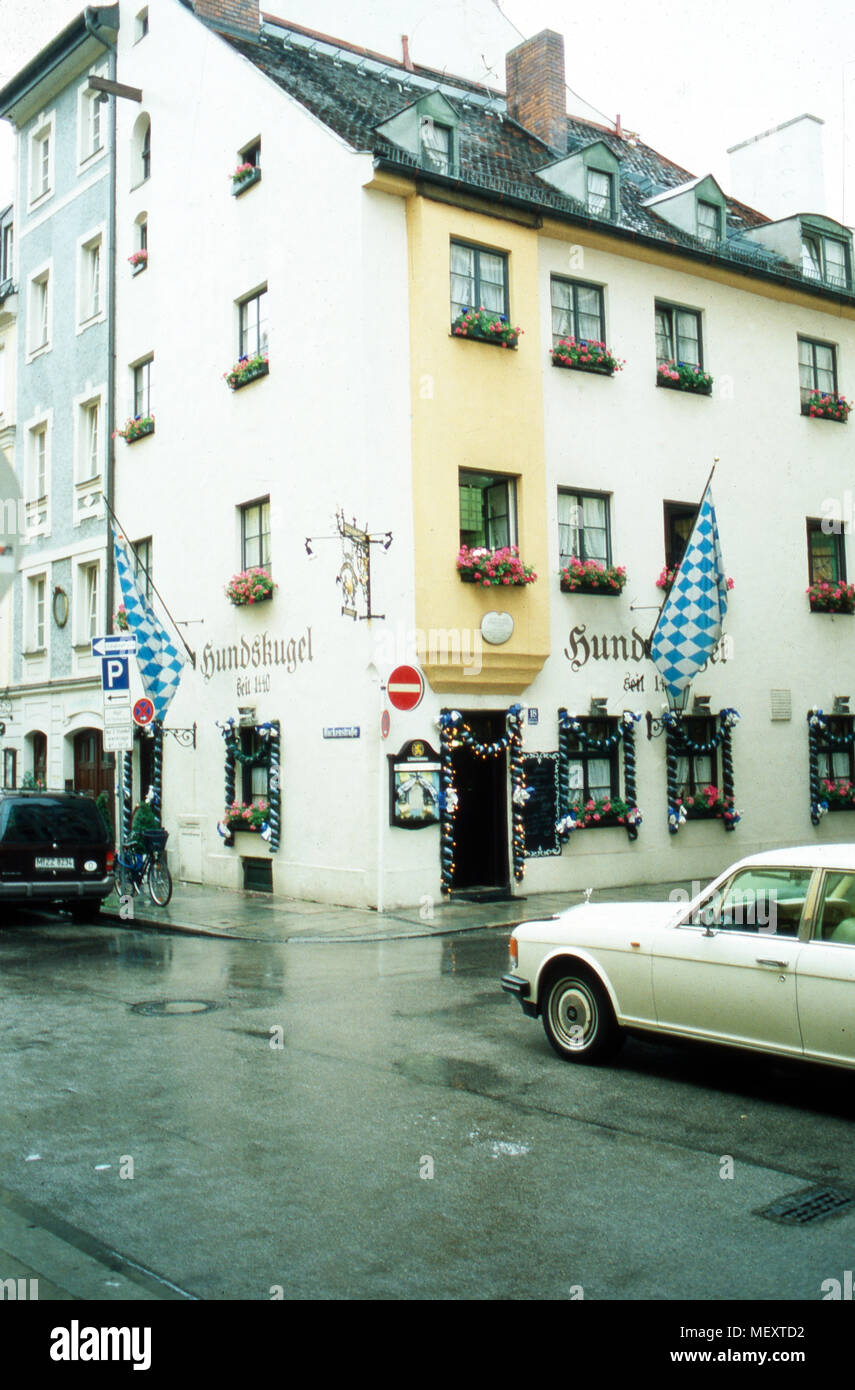 Stadthaus von Rudolph Moshammer in der Hackenstraße in München, Deutschland 1996. Casa della città di Rudolph Moshammer a Monaco di Baviera, Germania 1996. Foto Stock