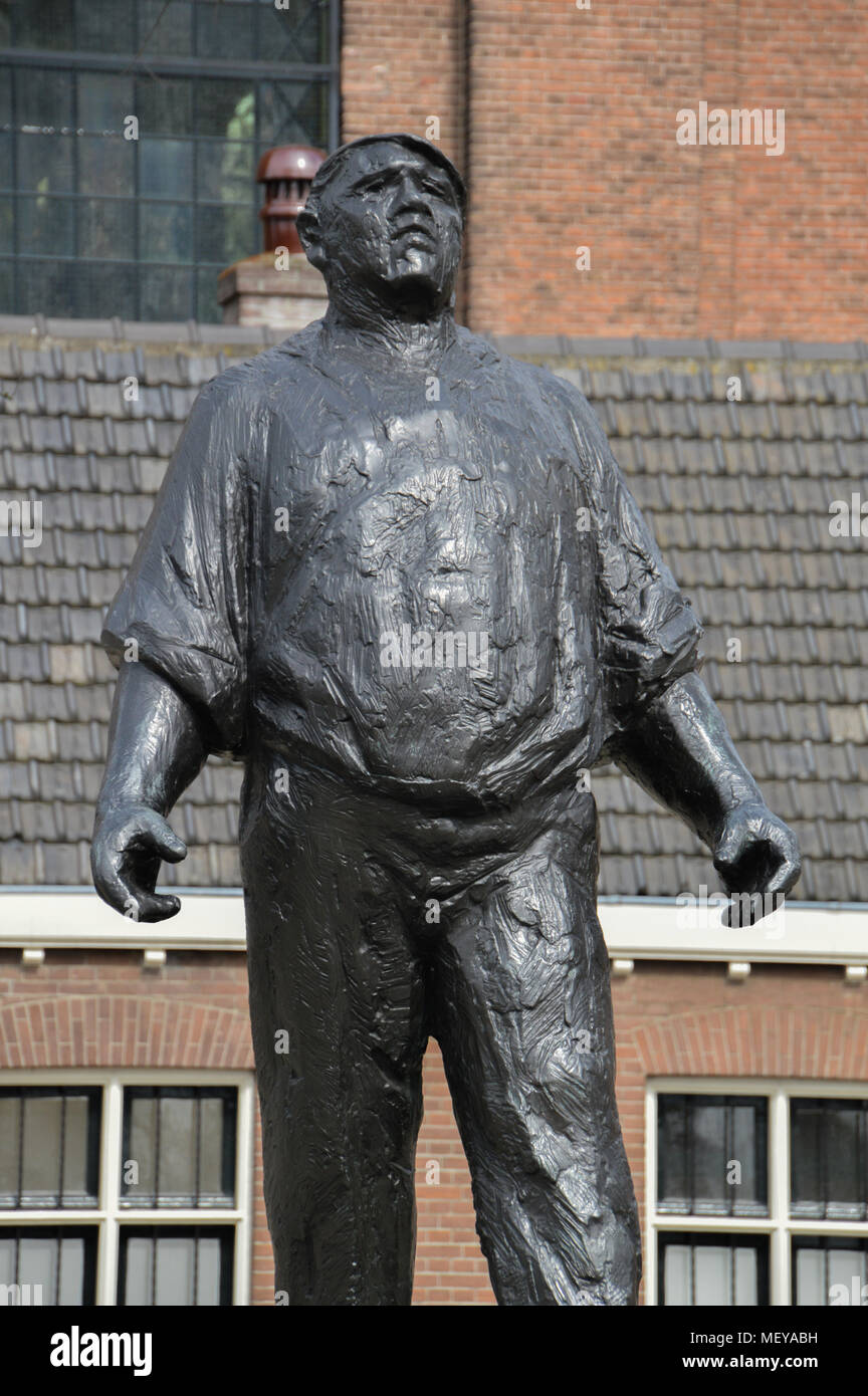 Statua del Dokwerker a Amsterdam Paesi Bassi Foto Stock