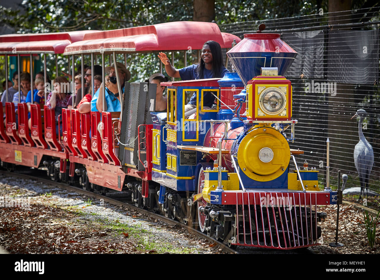 Atlanta capitale della condizione degli Stati Uniti della Georgia, lo Zoo di Atlanta Zoological Park Zoo treno handcrafted replica di un originale locomotiva 1863 attrazione Foto Stock