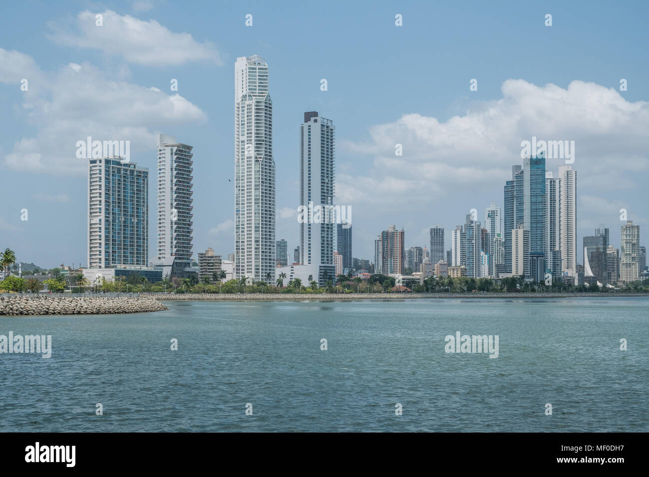 Grattacielo skyline , Costa e oceano - Panama City downtown - Foto Stock