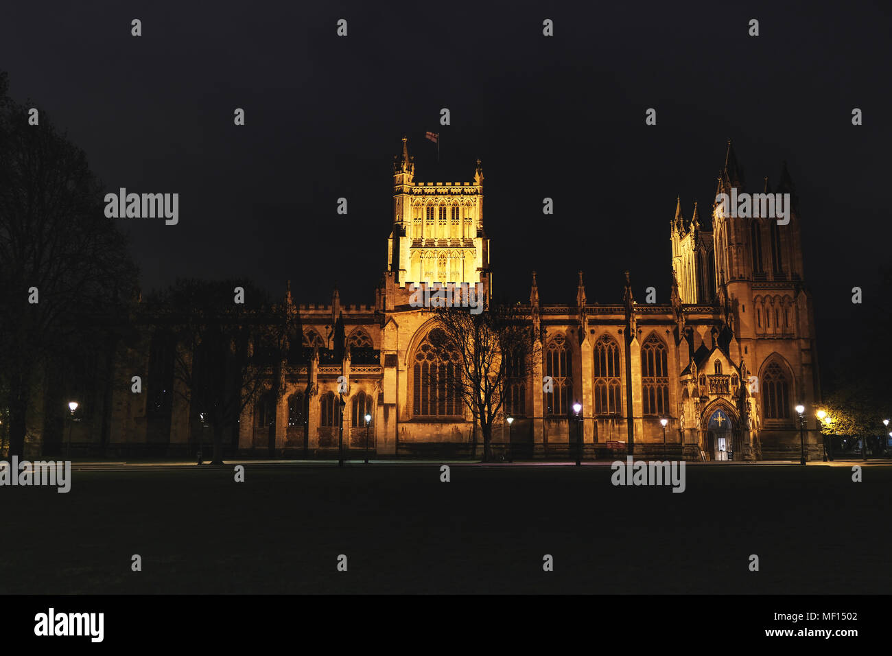 Cattedrale di Bristol durante la notte Foto Stock