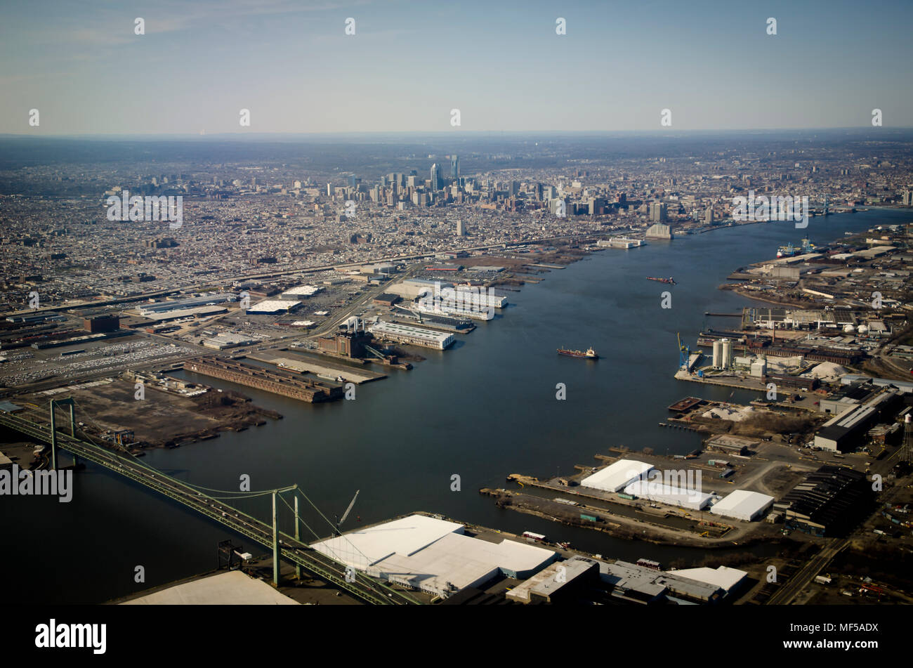 Stati Uniti d'America, Philadelphia, Fiume Delaware, vista aerea Foto Stock