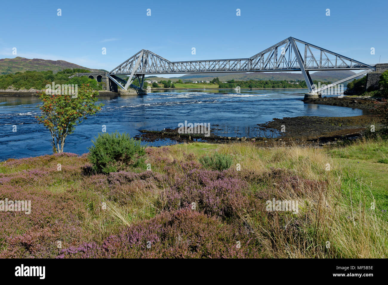 Regno Unito, Scozia, Oban, Connel Bridge e cade di Lora Foto Stock