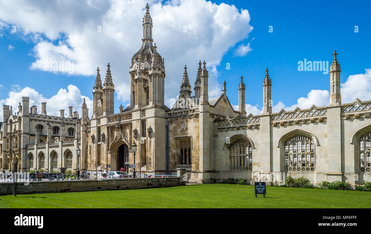 Cambridge, Inghilterra, Regno Unito - 2 Giugno 2016: una magnifica vista del Kings College Chapel in Cambridge, Cambridgeshire Foto Stock
