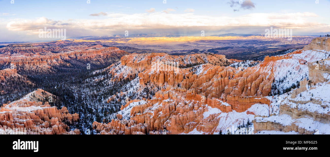 Bryce Canyon in inverno, Utah, Stati Uniti d'America Foto Stock