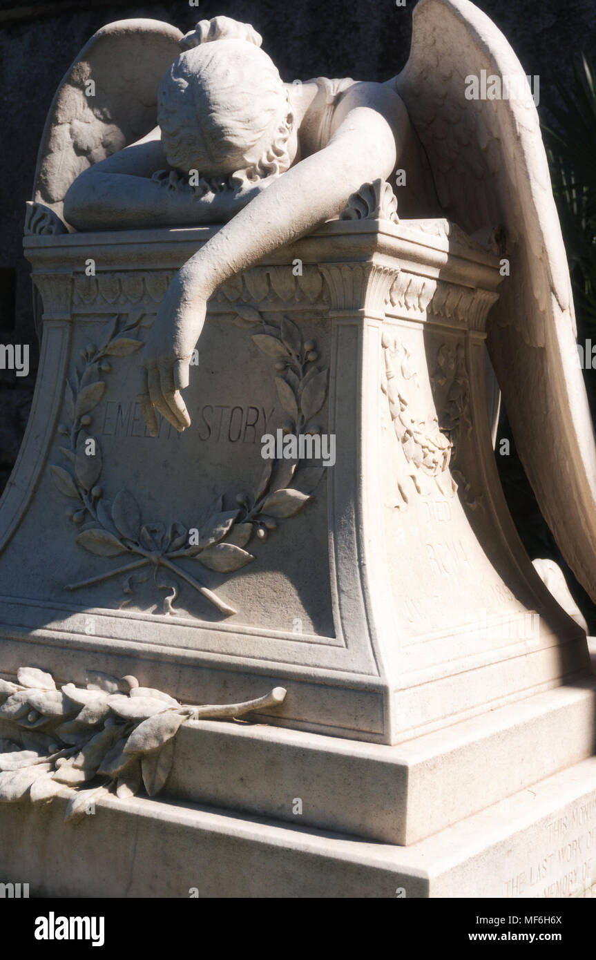 L'angelo del dolore rimpiange la Smontaggio altare della vita da William Wetmore Story - Cimitero Protestante - Roma Foto Stock