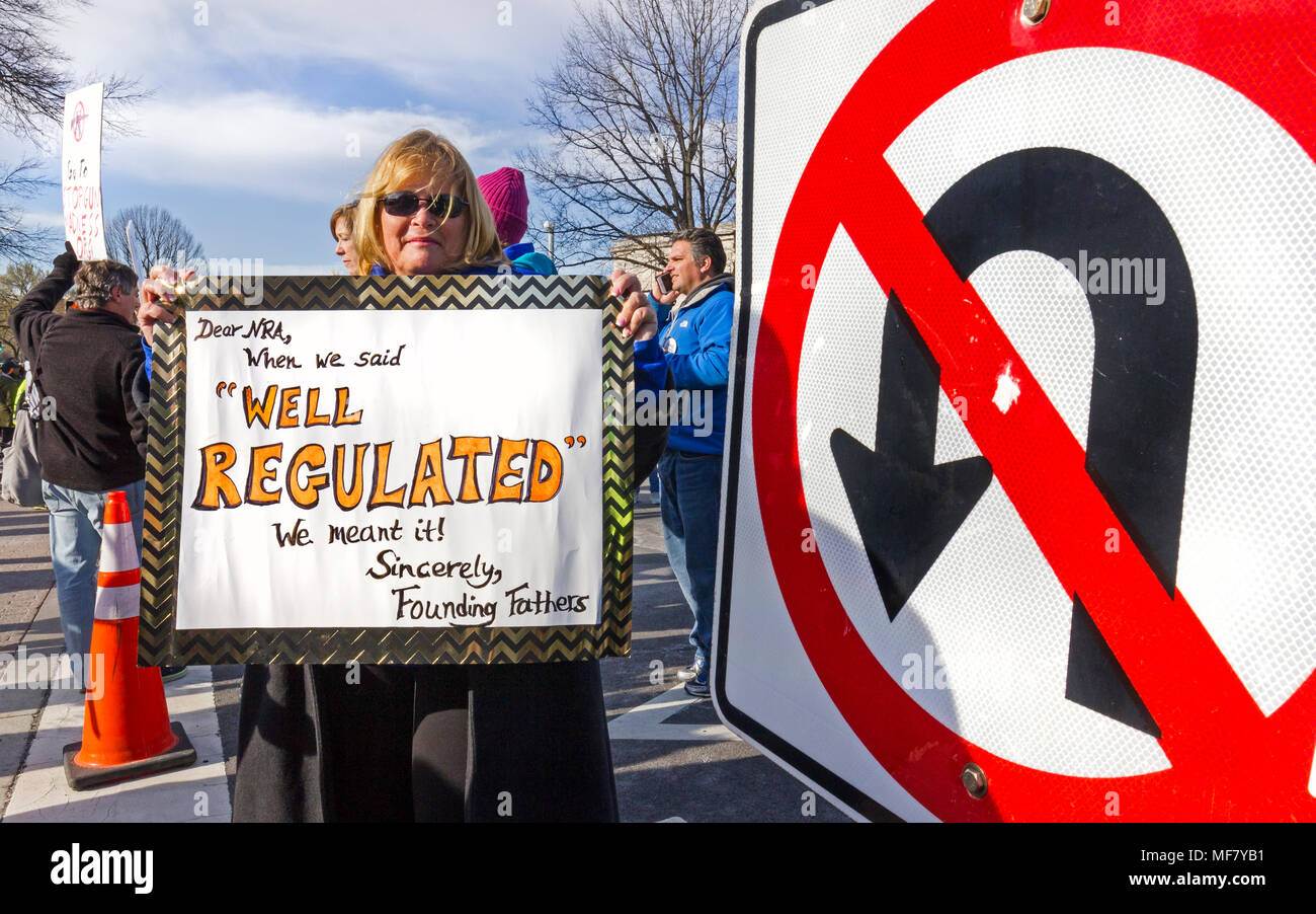 Marzo per la nostra vita di rally pistola contro la violenza su Marzo 24, 2018 a Washington, DC. Centinaia di migliaia di persone di tutte le età si sono riuniti presso la Pennsylvania Avenue chiedendo la fine della scuola di massa tiri e della violenza pistola in America. Foto Stock