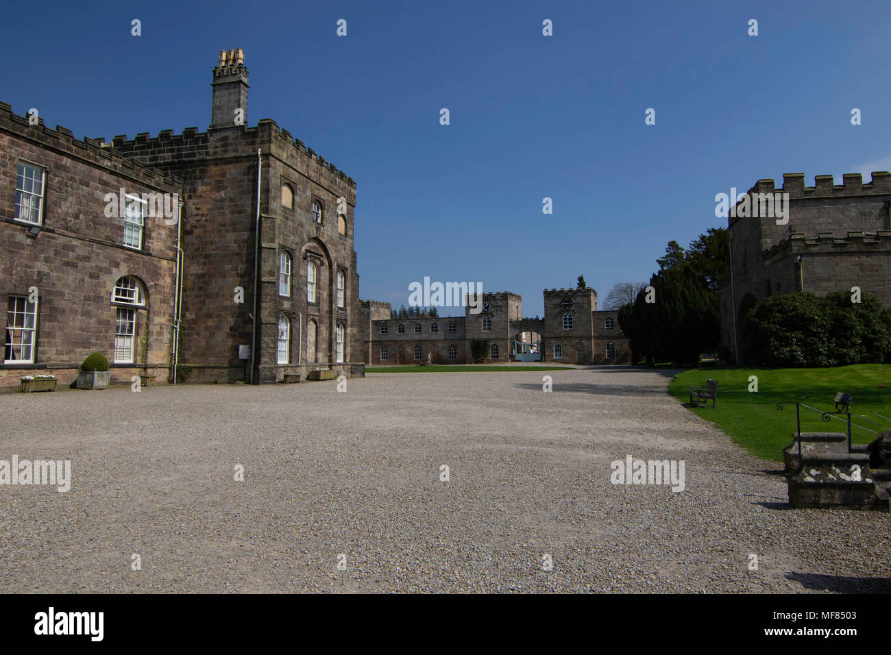 Ripley Castello con Gatehouse in background,North Yorkshire, Inghilterra, Regno Unito. Foto Stock