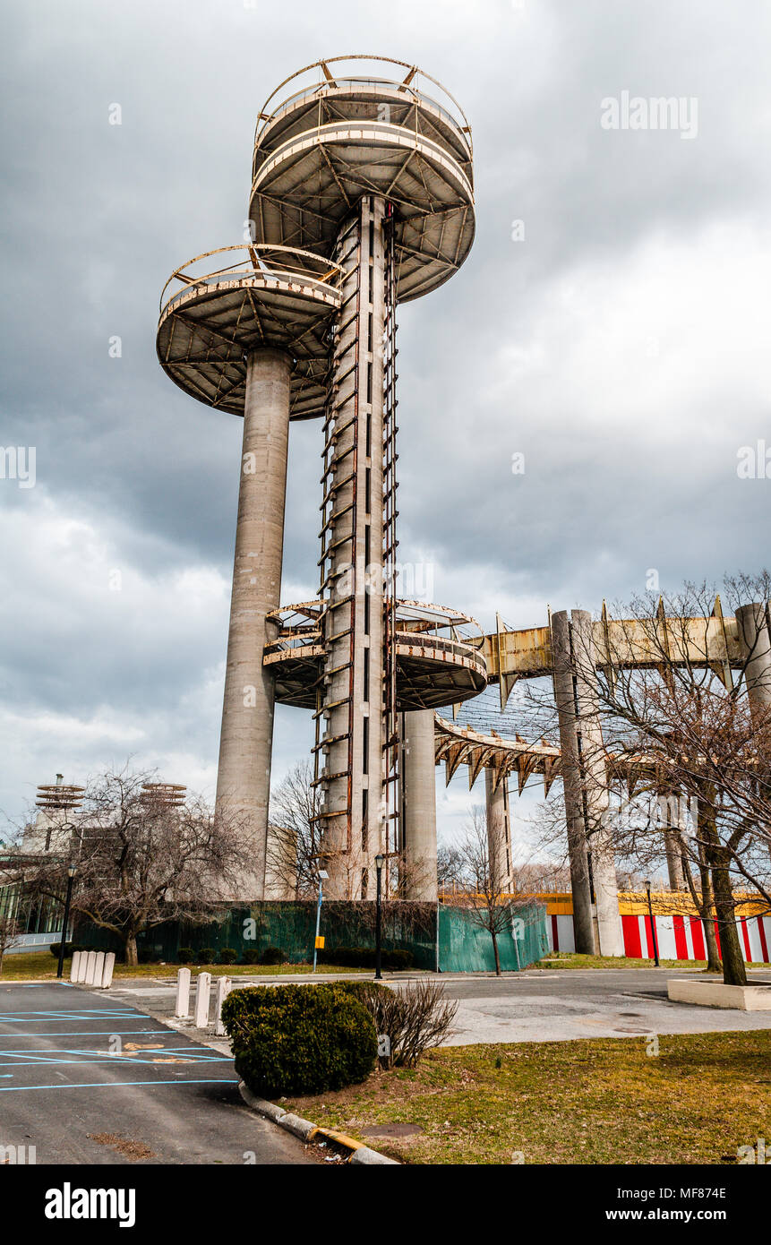 Flushing Meadows Park, esposizione mondiale architettura, UFO, Queens theatre Foto Stock