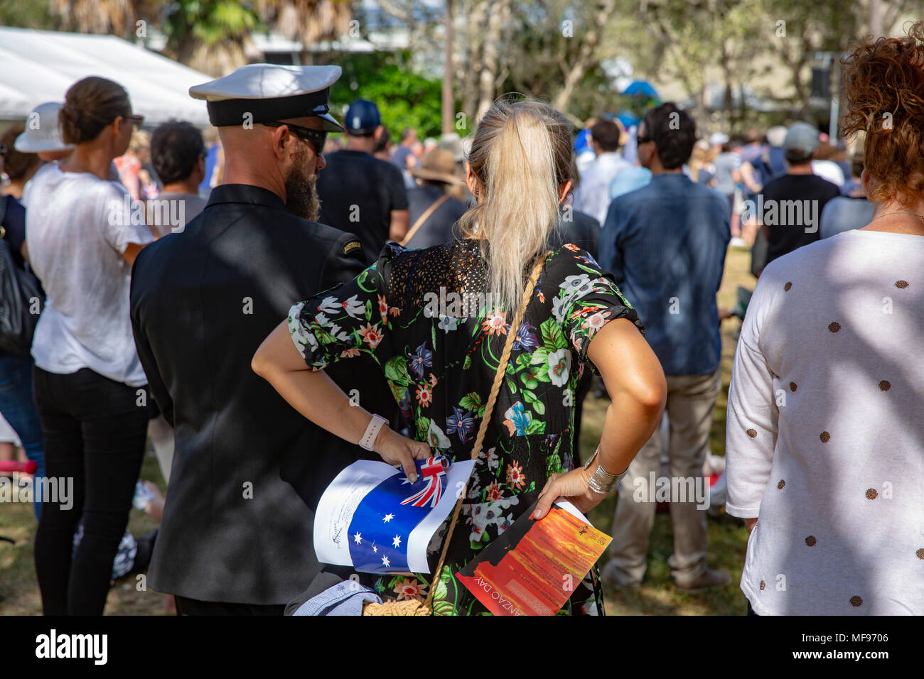 Sydney, Australia. Mercoledì 25 Aprile 2018, Sydney, Australia. ANZAC Day marzo e servizio in Avalon Beach per ricordare coloro che sono morti da Australia e Nuova Zelanda le forze di difesa nei conflitti del passato. Credito: martin berry/Alamy Live News Foto Stock