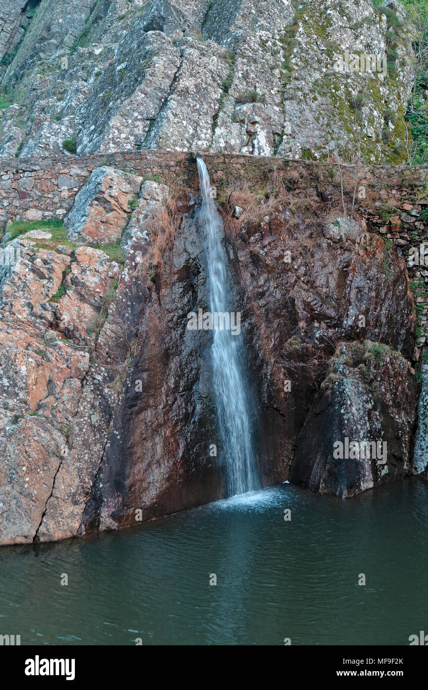 Penha Garcia cascata. Castelo Branco, in Portogallo Foto Stock