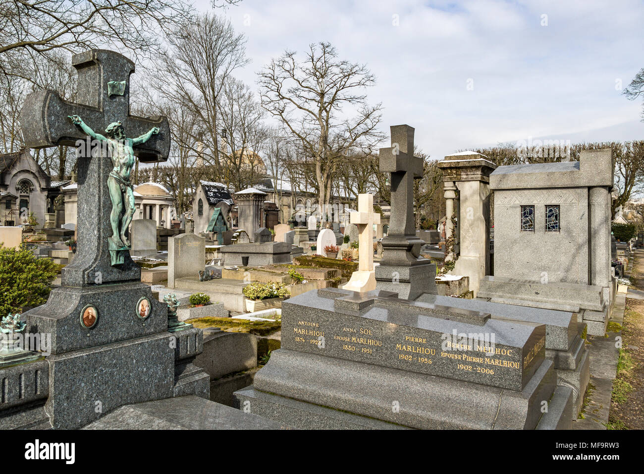 Cimitero di Père Lachaise, il più grande cimitero di Parigi, situato nel 20th ° arrondissement , la necropoli più visitata del mondo. Parigi, Francia Foto Stock