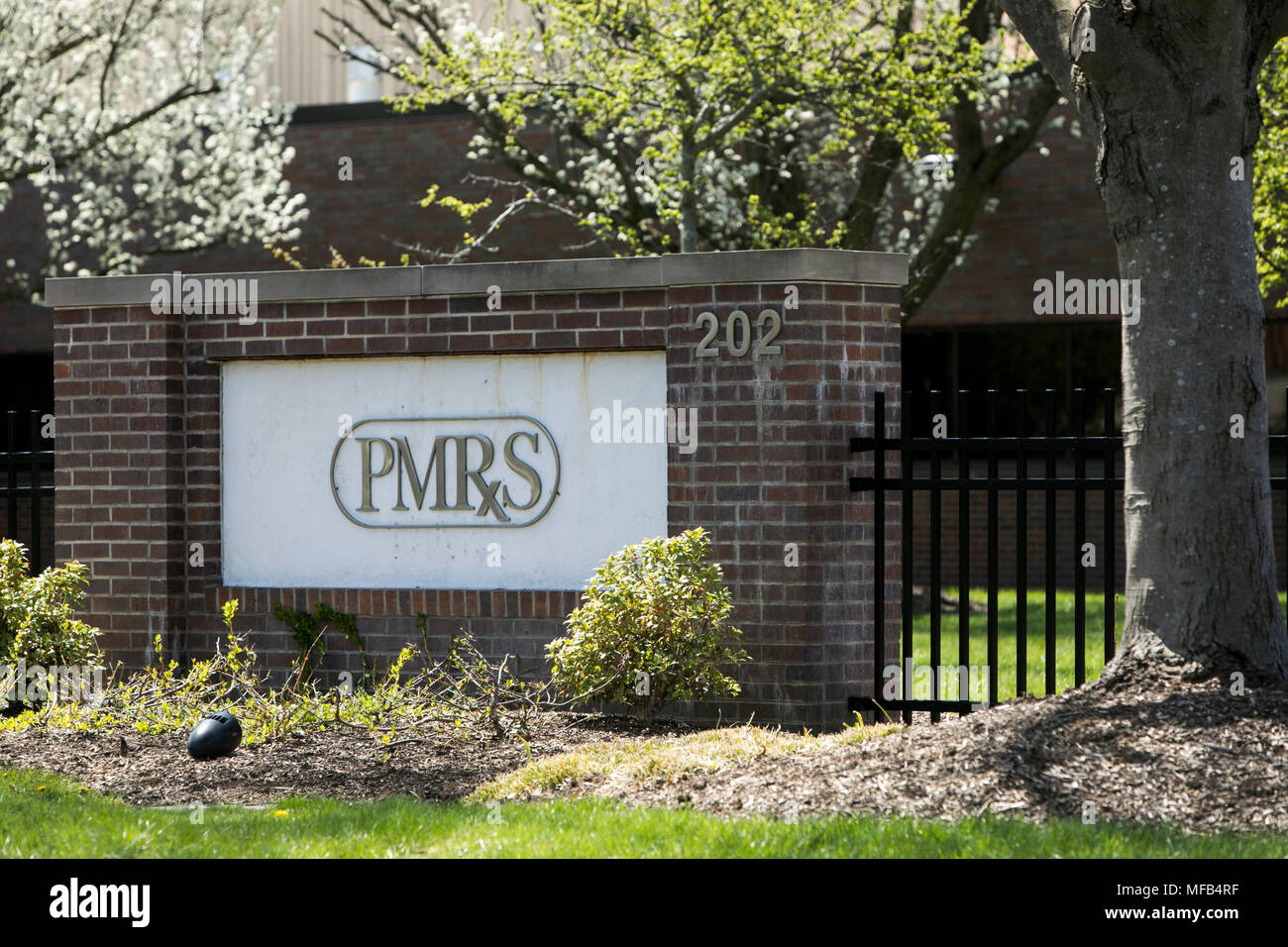 Un segno del logo al di fuori di una struttura occupata dalla fabbricazione di prodotti farmaceutici Servizi di ricerca (PMRS, Inc.), di Horsham, Pennsylvania il 22 aprile 2018. Foto Stock