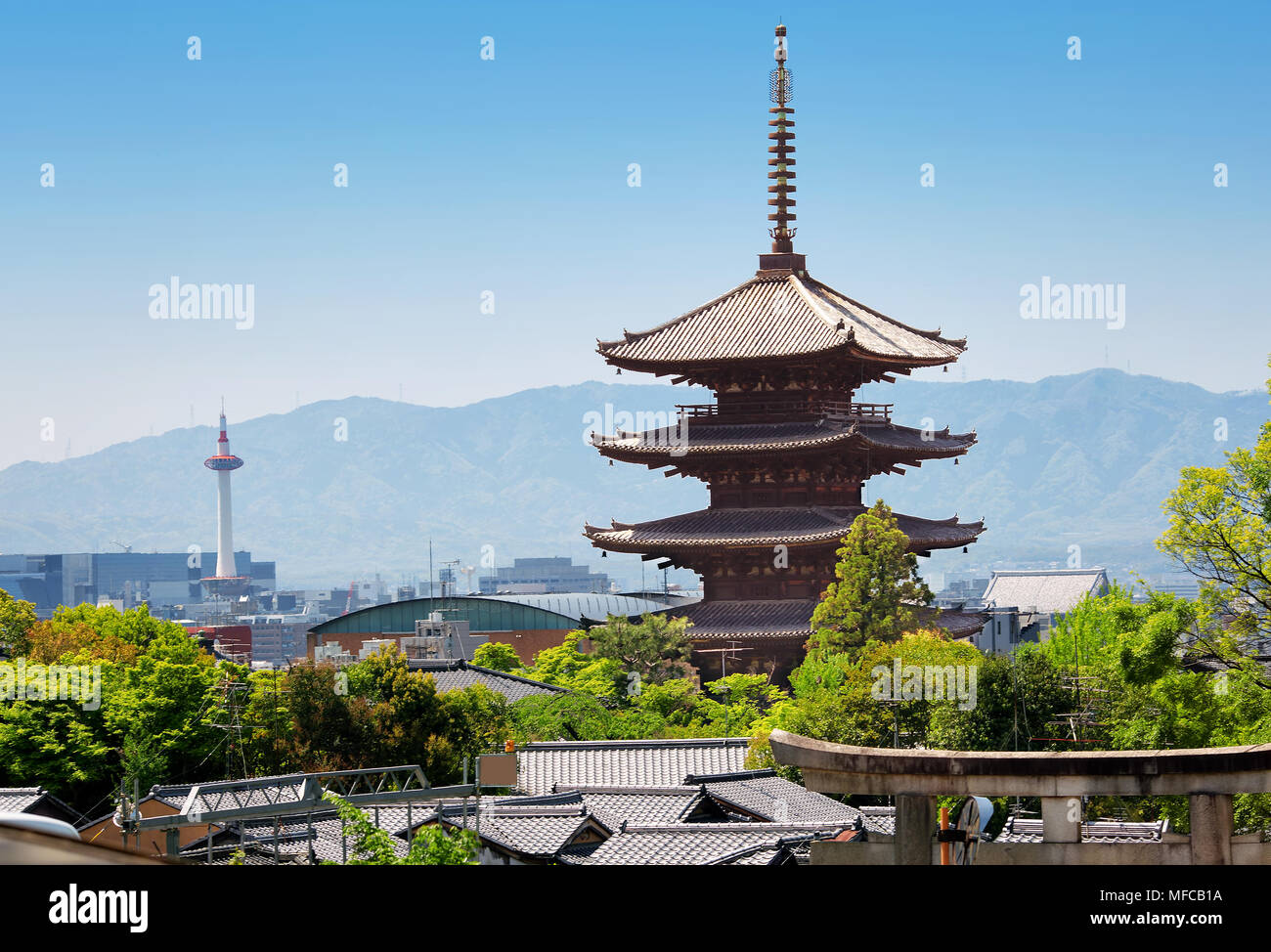 Vista di Yasaka Pagoda a Kyoto, Giappone Foto Stock