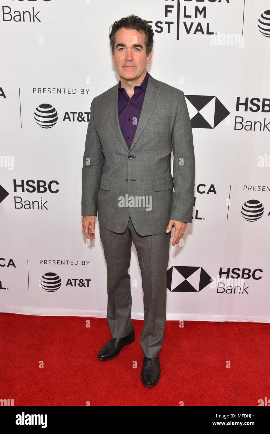 New York, Stati Uniti d'America. Il 24 aprile 2018. Brian d'Arcy James assiste lo screening di 'Tutti questi piccoli momenti' durante il 2018 Tribeca Film Festival al teatro SVA on April 24, 2018 in New York City. Credito: Erik Pendzich/Alamy Live News Foto Stock
