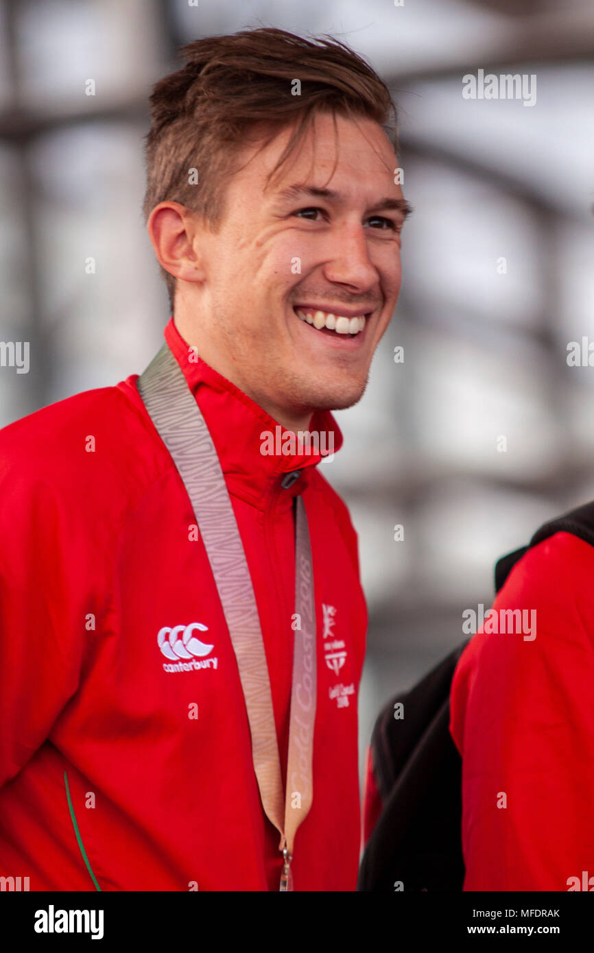 La Baia di Cardiff, Galles. Xxv Aprile, 2018. Record del Team di rottura del Galles Commonwealth Homecoming al di fuori dell'edificio Senedd nella Baia di Cardiff dopo il ritorno dalle recenti Giochi del Commonwealth in Australia Gold Coast. Lewis Mitchell/Alamy Live News. Foto Stock