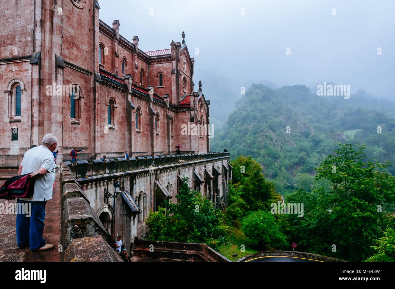 Basílica de Santa María la Real de Covadonga. Santuario di Covadonga, Asturias, Spagna. Foto Stock