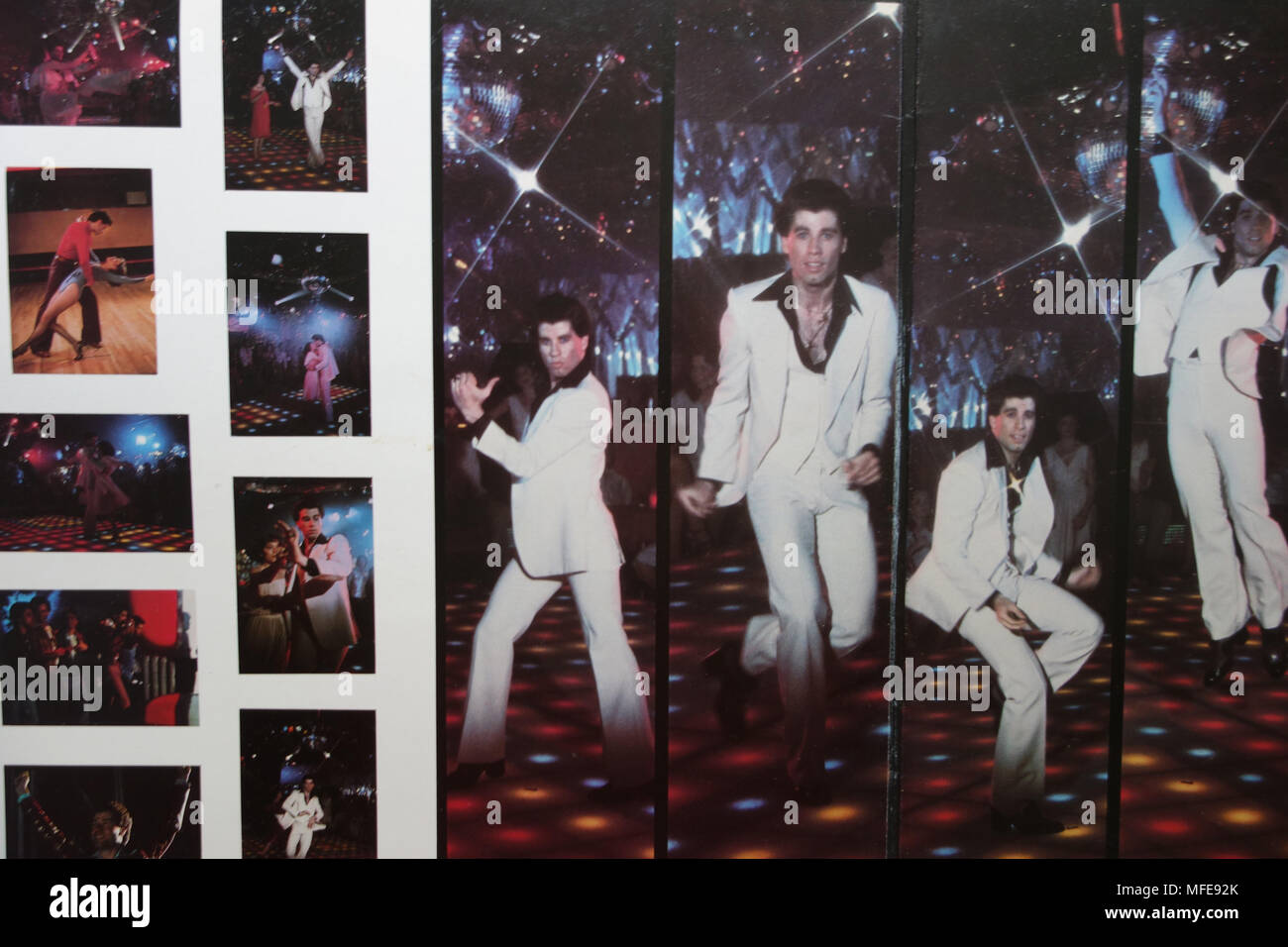 John Travolta Discoteca all'interno dell'album doppio manicotto di copertura la febbre del sabato sera da RSO RECORDS. Foto Stock