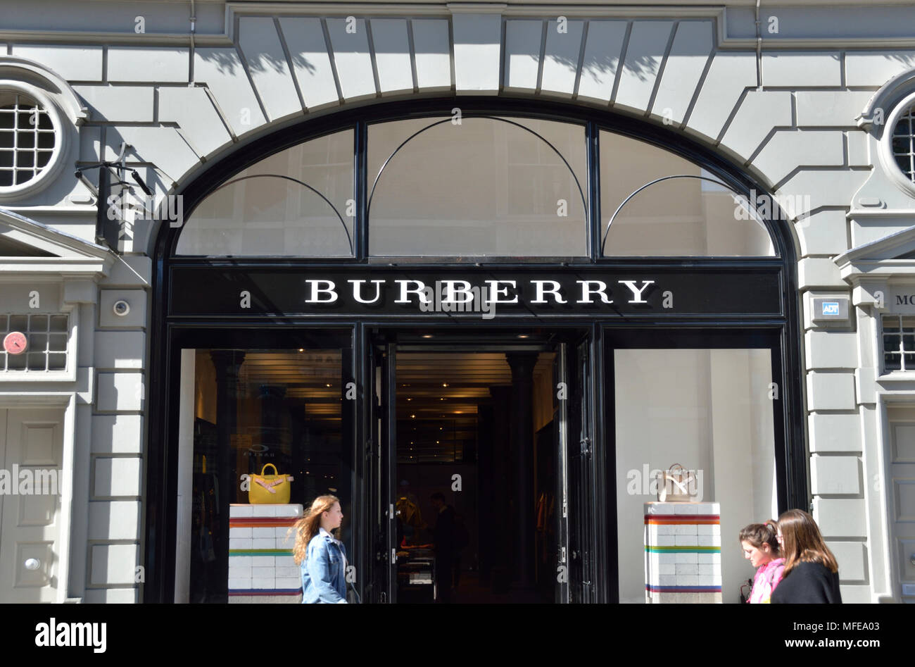 Burberry store in King Street, Covent Garden di Londra, Regno Unito. Foto Stock