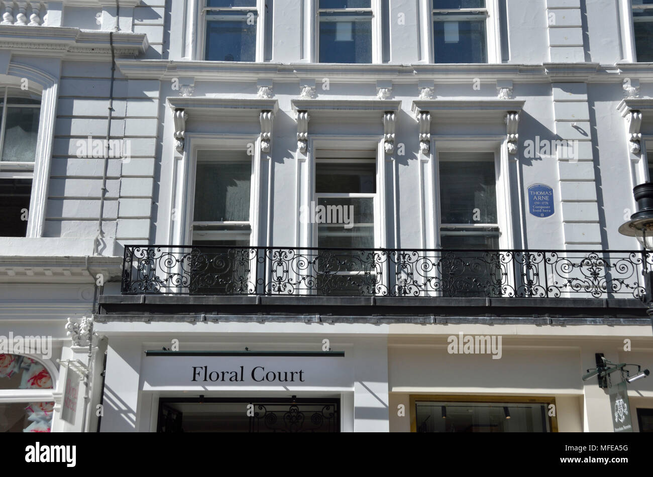 Corte floreali condominio in King Street, Covent Garden di Londra, Regno Unito. Foto Stock