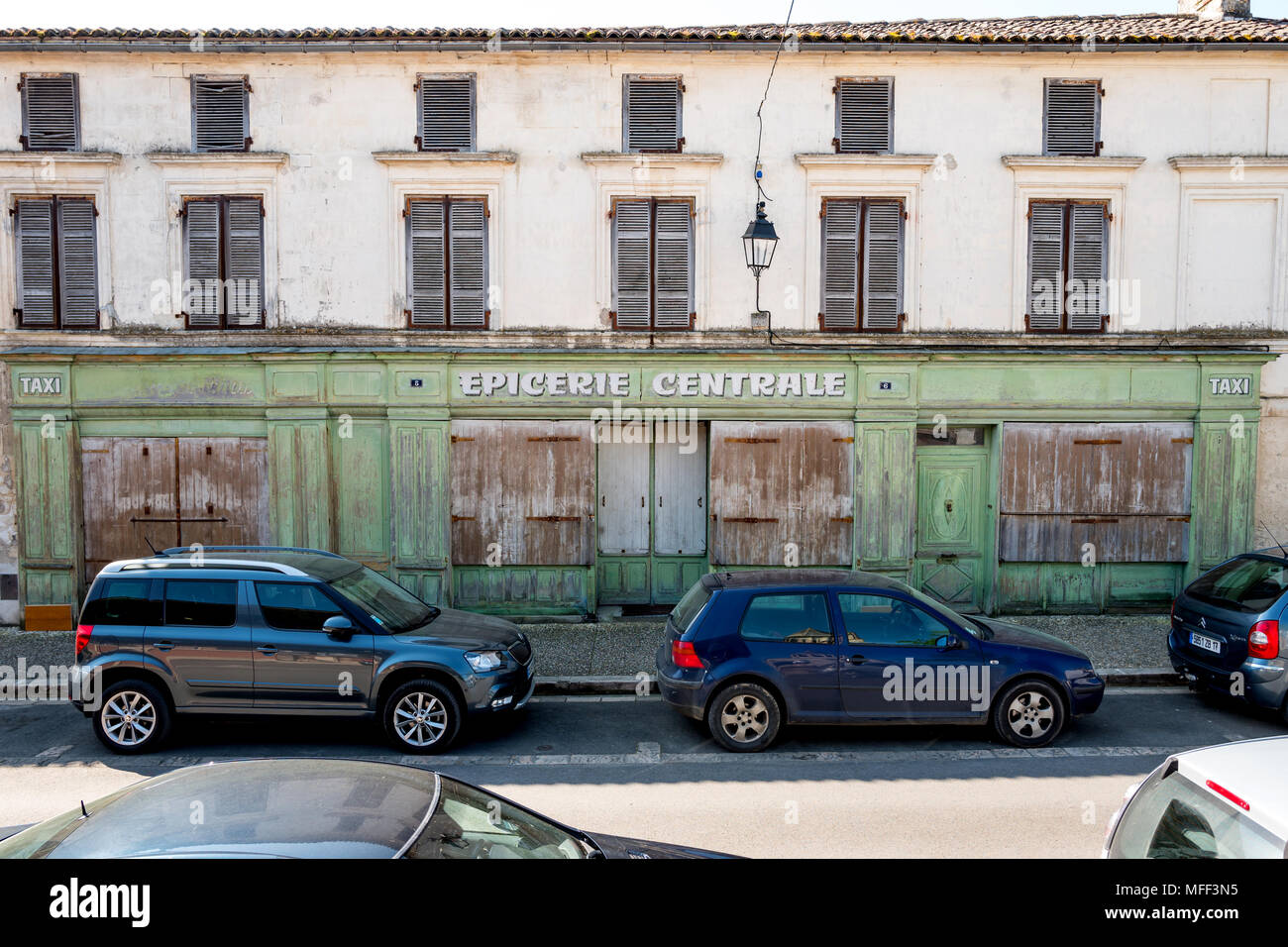 Abbandonato il mercato alimentare in Imperia in Poitou-Charente, Francia Foto Stock