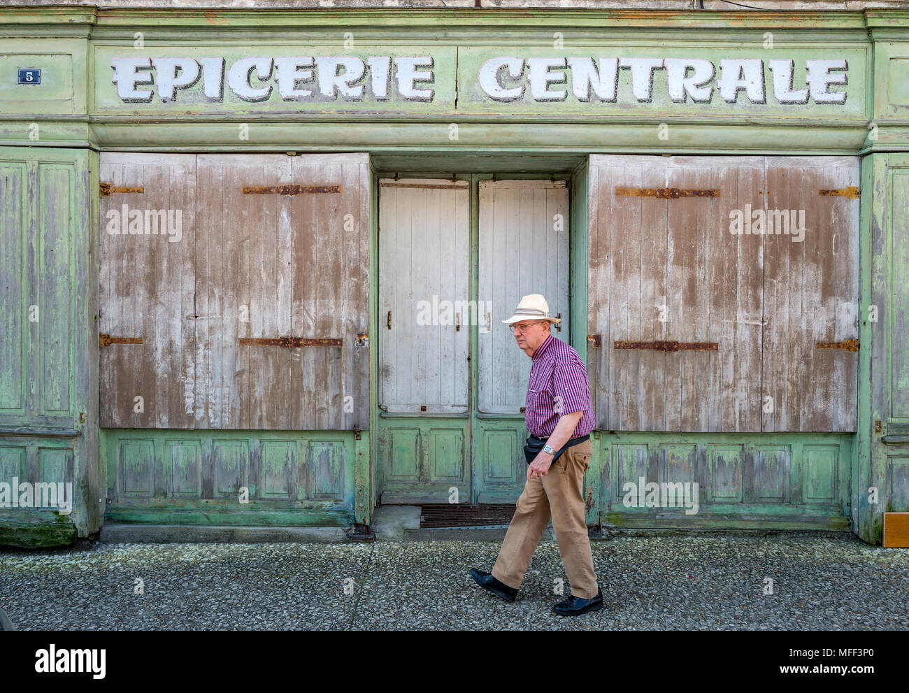 Abbandonato il mercato alimentare in Imperia in Poitou-Charente, Francia Foto Stock