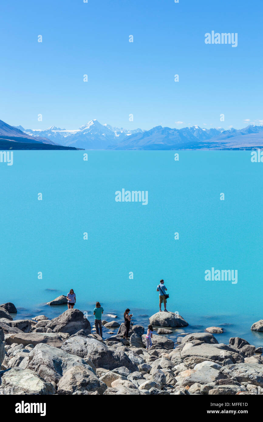 Nuova Zelanda Isola del Sud della Nuova Zelanda vista di Mount Cook dalla riva del Lago Pukaki parco nazionale di Mount Cook'Isola Sud della Nuova Zelanda Southland Foto Stock
