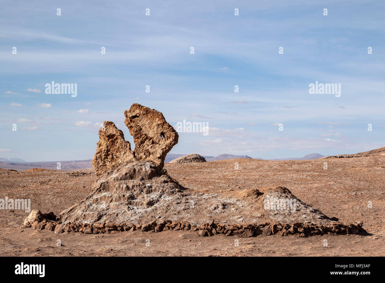 Formazione di roccia nella valle della luna nel deserto di atacama Foto Stock