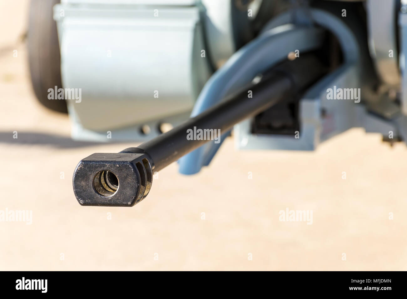 Armi di elicotteri militari. Piccola zona di nitidezza Foto Stock