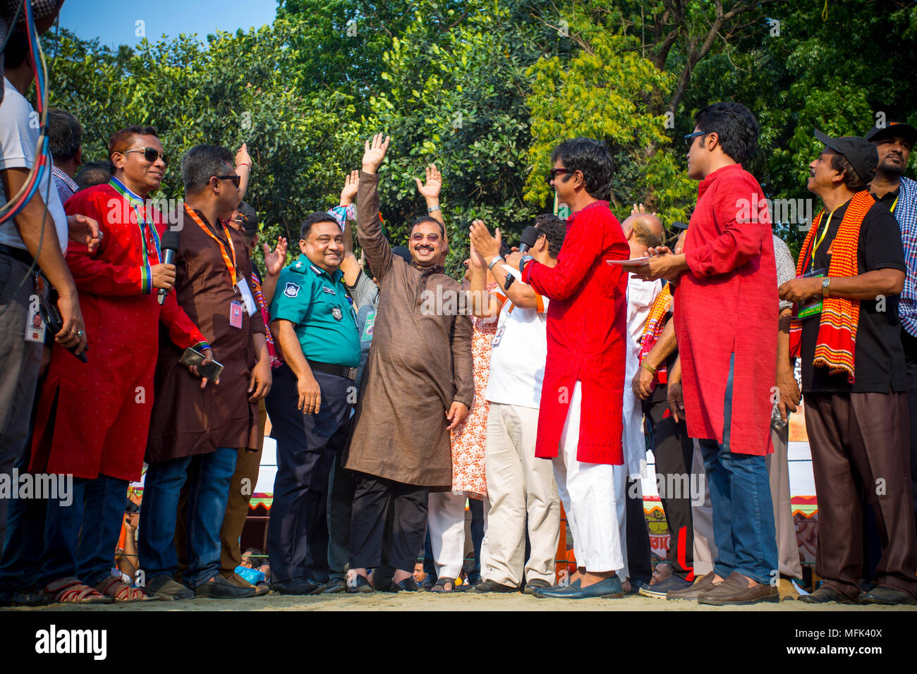 Chittagong, Bangladesh. Xxv Aprile 2018. Questo 108-anno-vecchio Boli Khela a Maidan Laldighi in Chattogram è diventato parte integrante della cultura popolare del Bangladesh. Il nome del gioco 'Boli Khela' ha le sue origini in due diverse parole 'Boli' e 'Khela'. Credito: Jahangir Alam Onuchcha/Alamy Live News Foto Stock