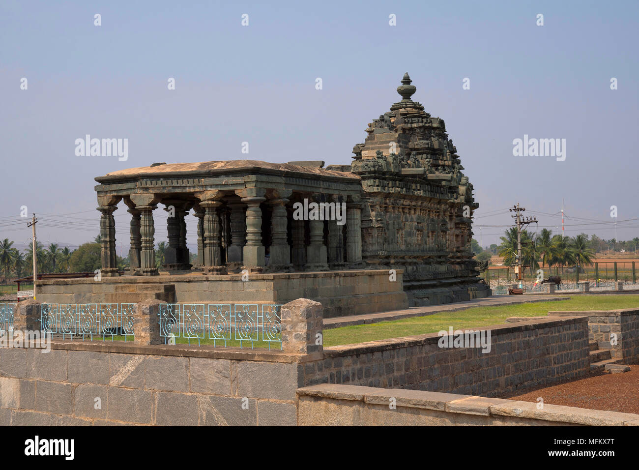 Tempio Kashivishvanatha, Lakundi, nello stato di Karnataka, India. Foto Stock