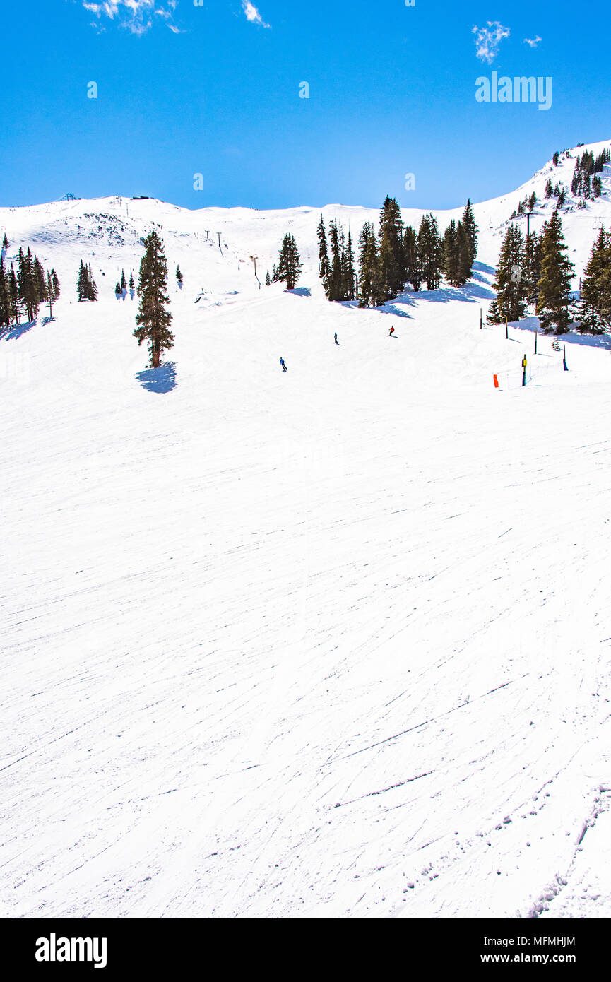 Arapahoe Basin coperto di neve in Colorado, Stati Uniti Foto Stock