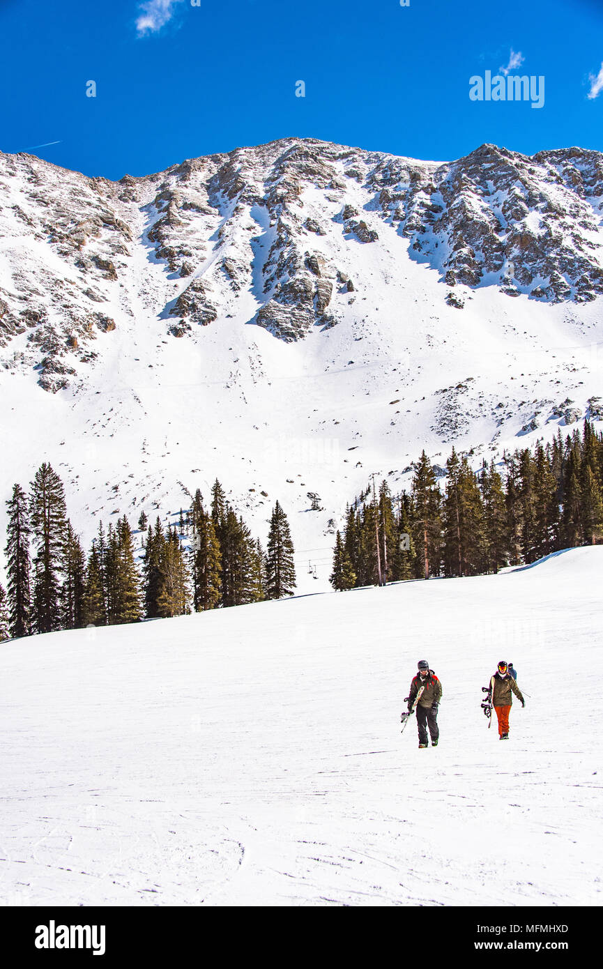 Arapahoe Basin coperto di neve in Colorado, Stati Uniti Foto Stock