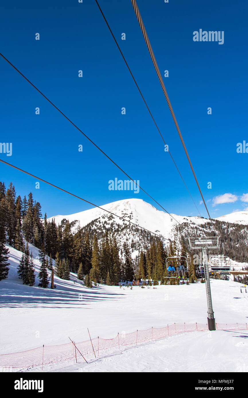 Arapahoe Basin coperto di neve in Colorado, Stati Uniti Foto Stock