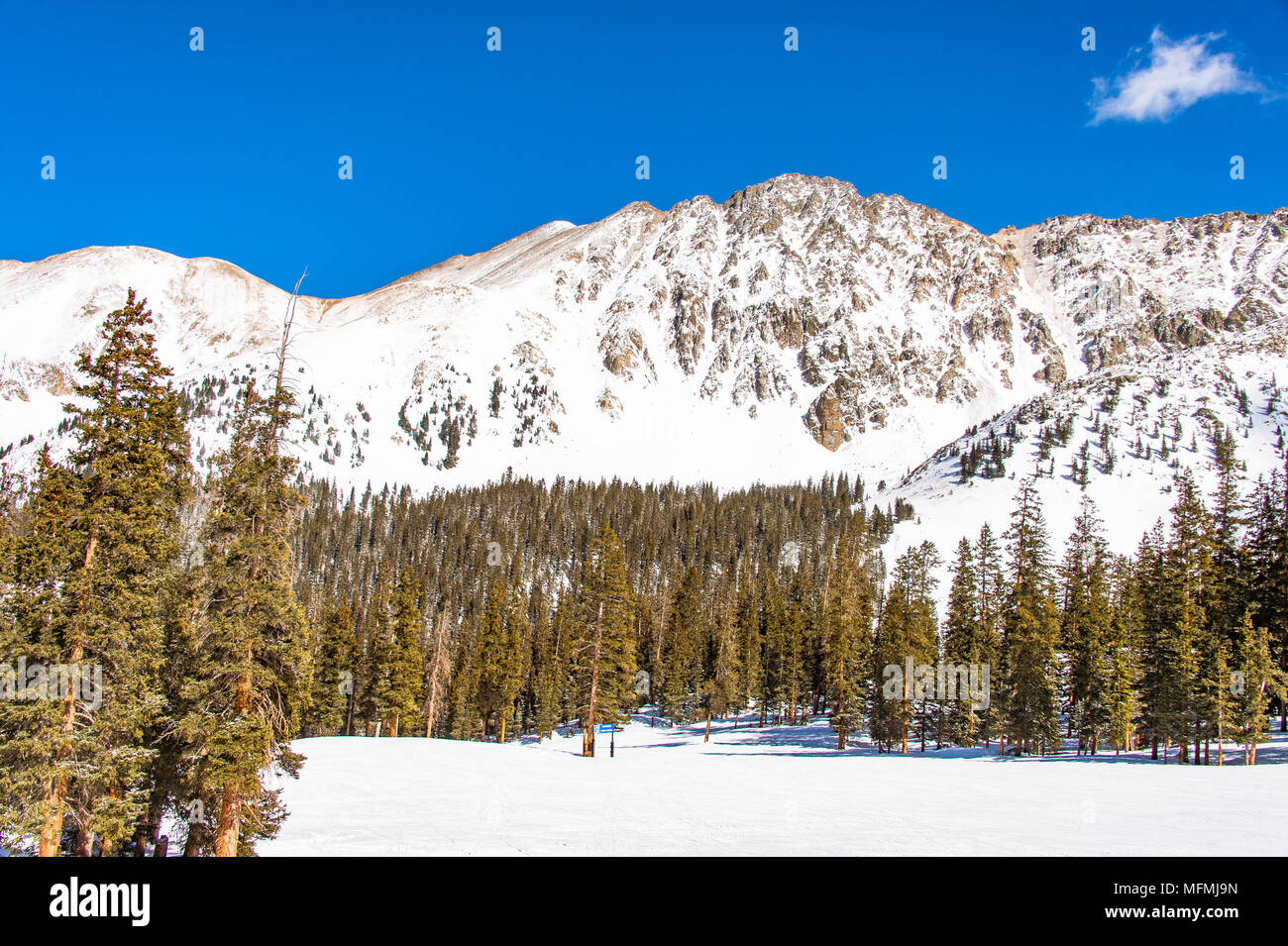 Arapahoe Basin coperto di neve in Colorado, Stati Uniti Foto Stock